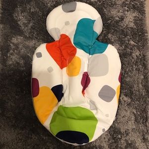 NWOT 4moms Infant Insert Mamaroo & Rockaroo